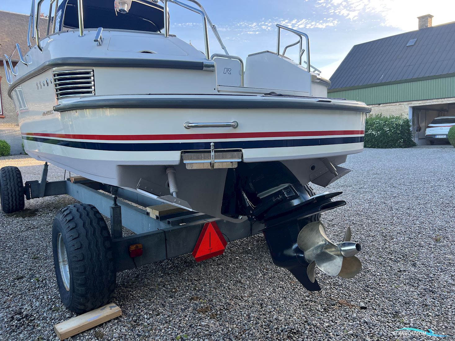 Nimbus 250 R