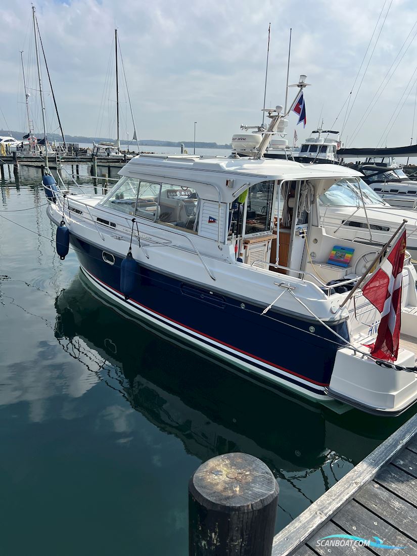 Nimbus 320 Coupe