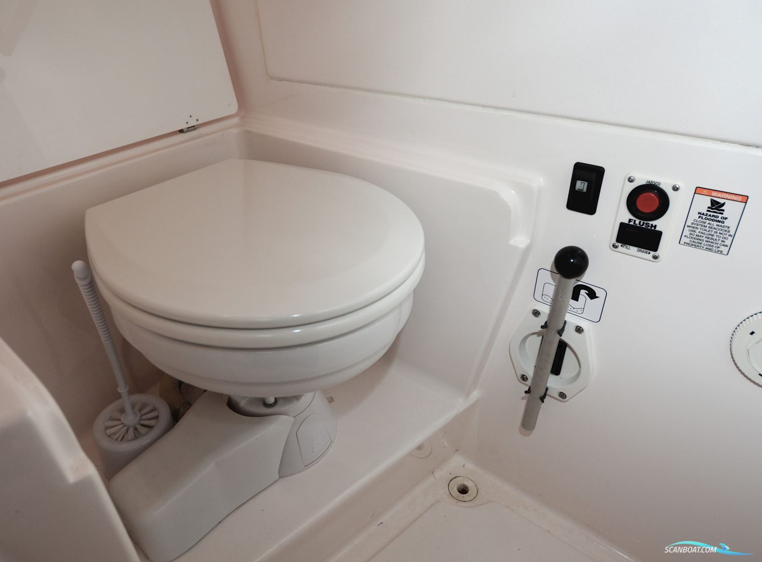 Nimbus 33 Nova