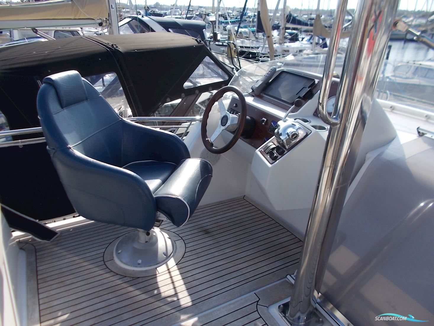 Nimbus 340 Commander