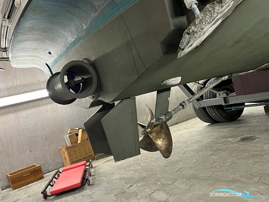 Nimbus 340 Commander