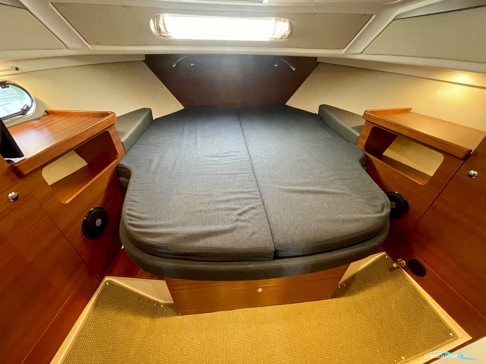 Nimbus 365 Coupe