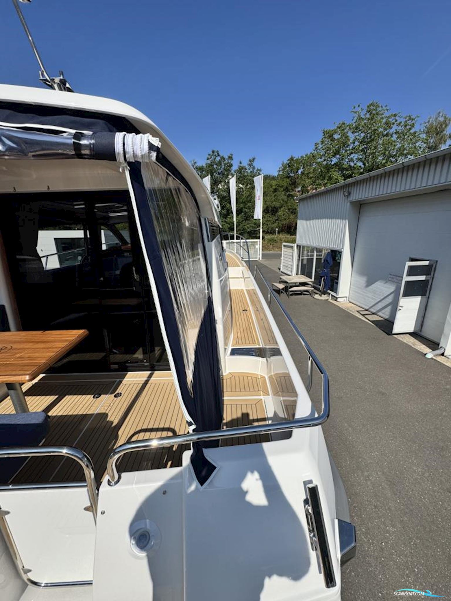 Nimbus 365 Coupe