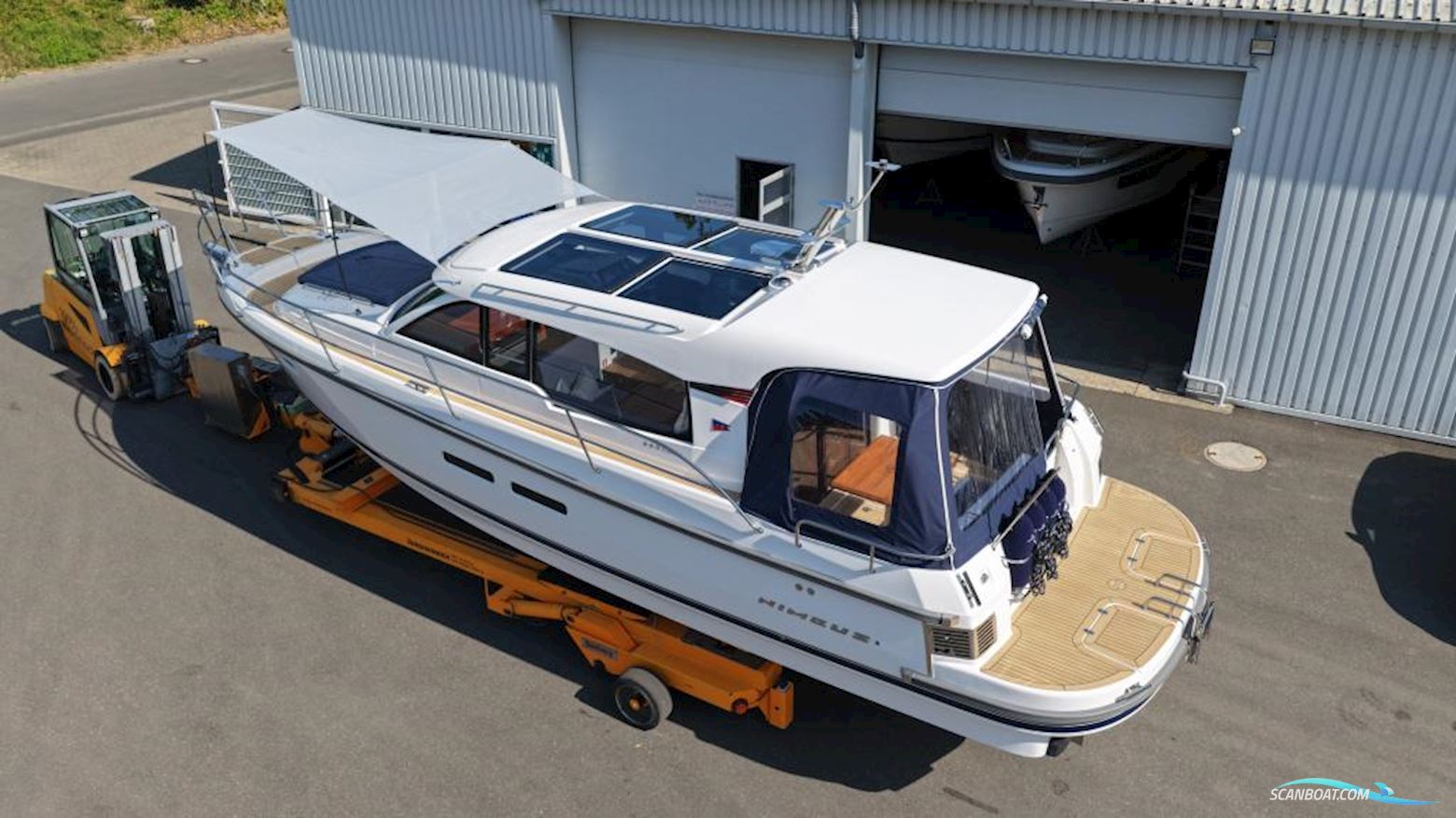 Nimbus 365 Coupe