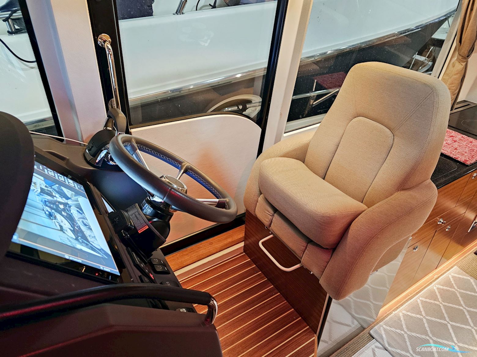 Nimbus 365 Coupe Volvo Penta D6-435 EVC II