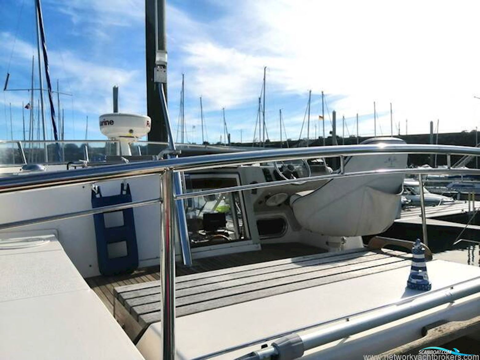 NIMBUS 37 Trawler