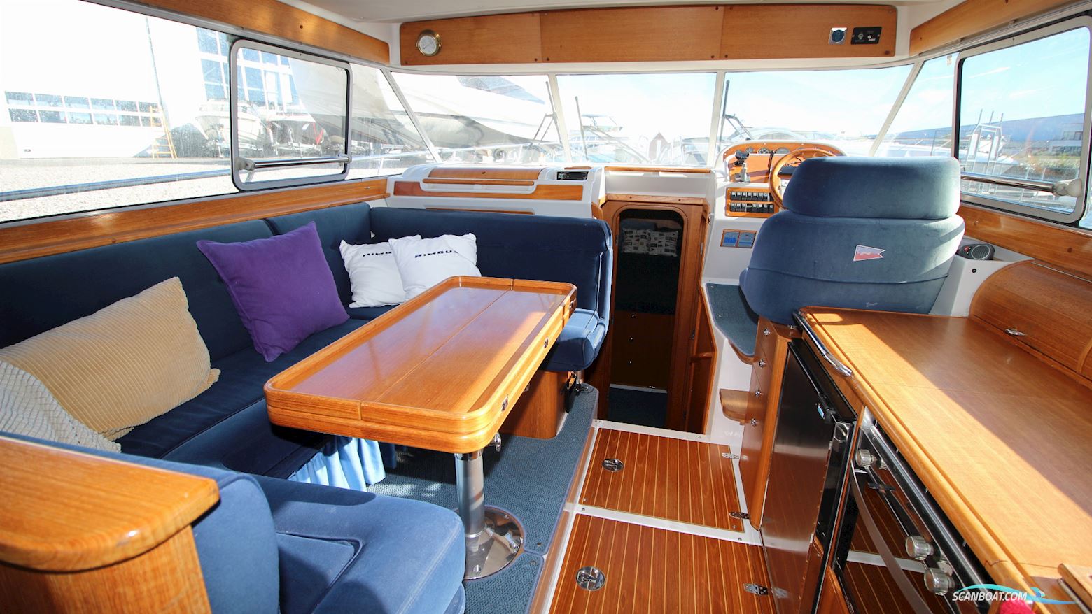 Nimbus 380 Carisma