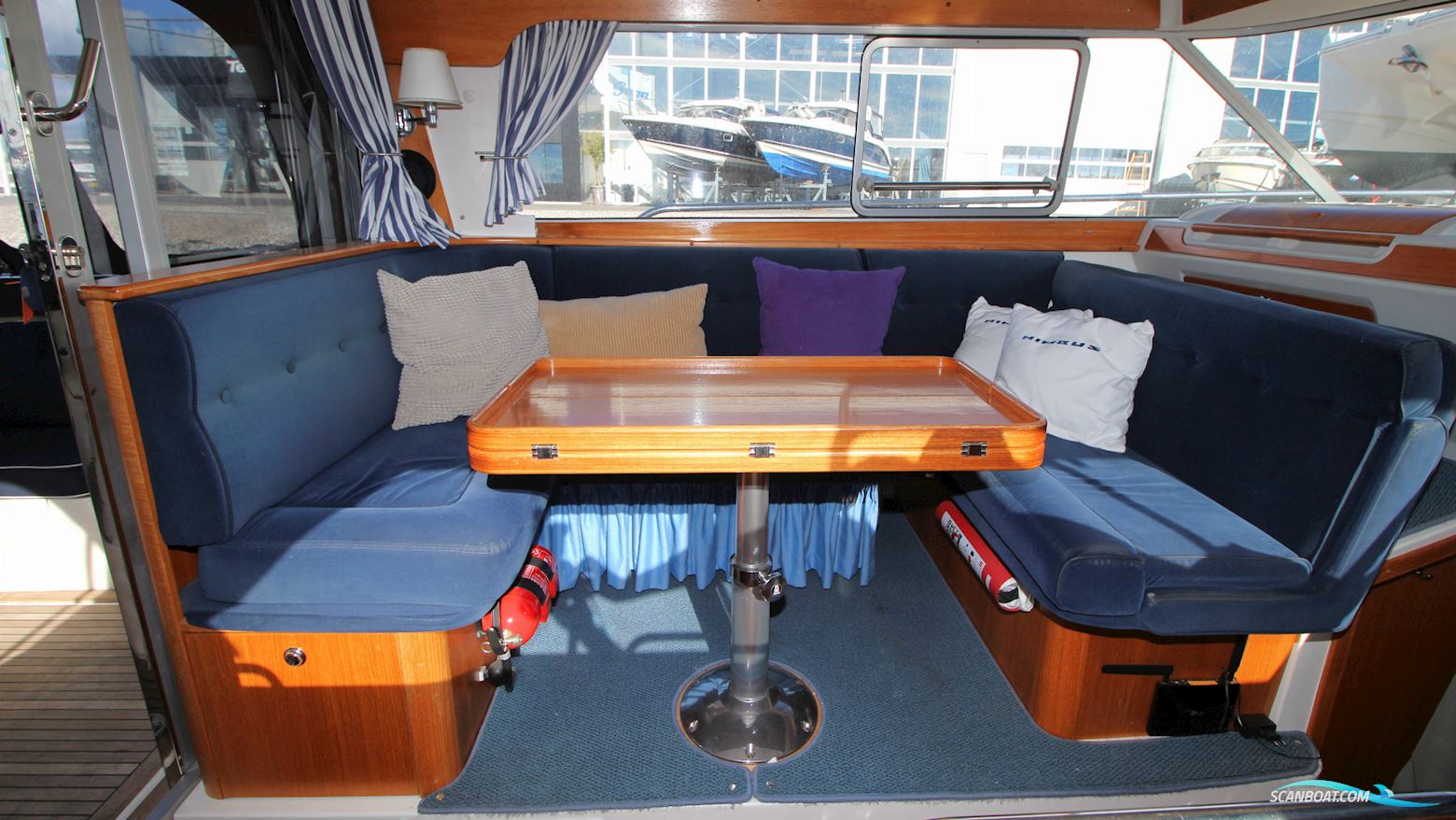 Nimbus 380 Carisma