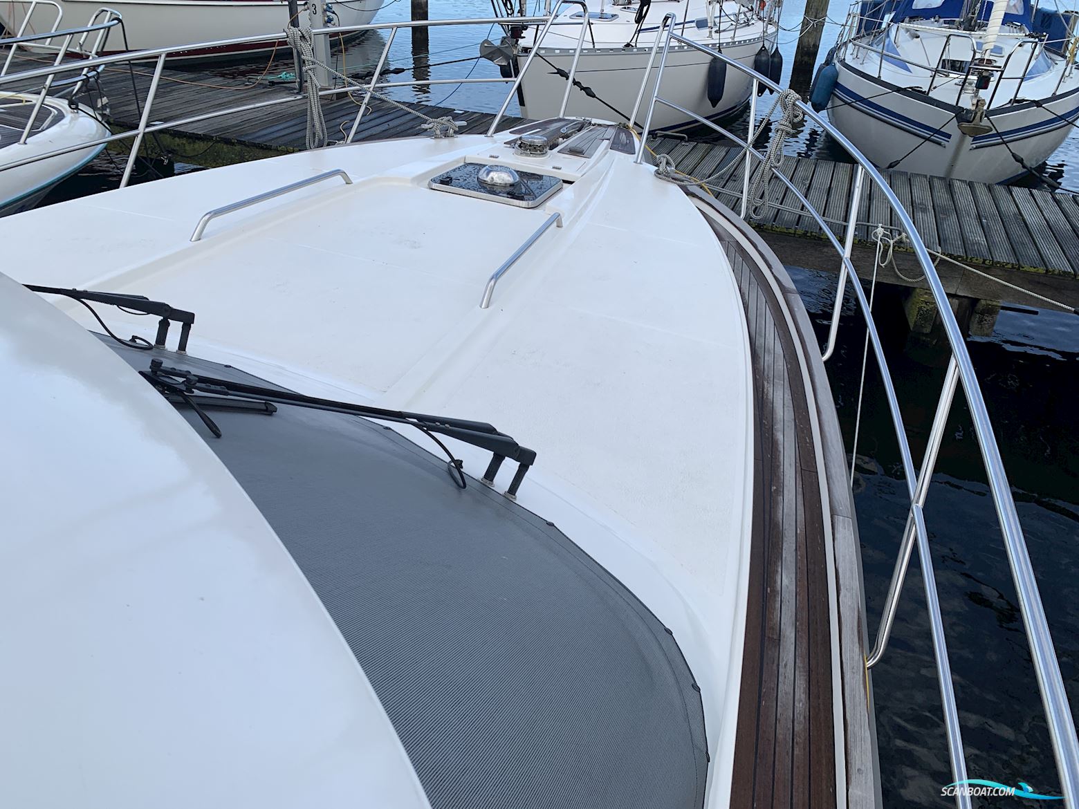 Nimbus 380 Carisma
