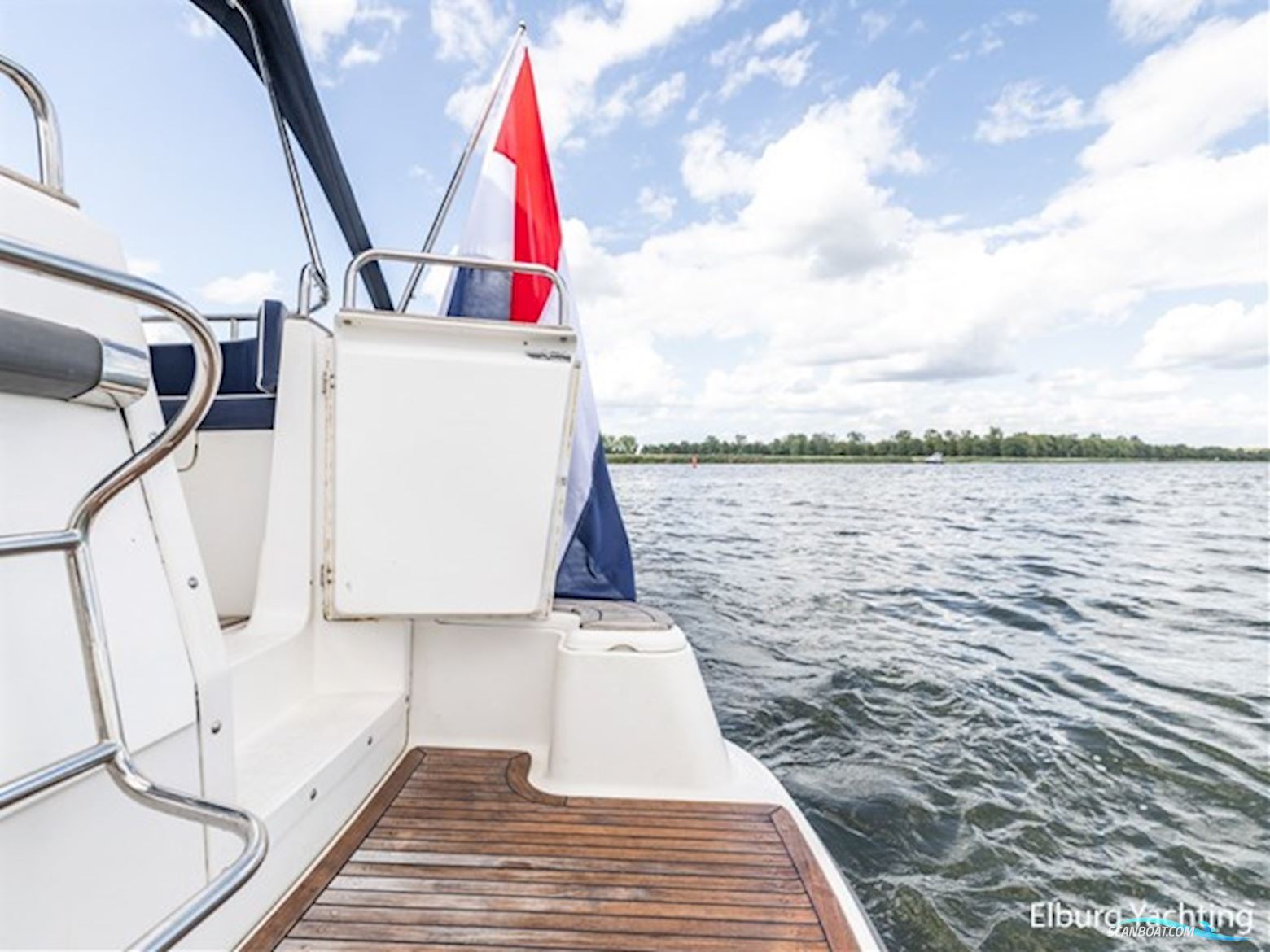 Nimbus 380 Commander 