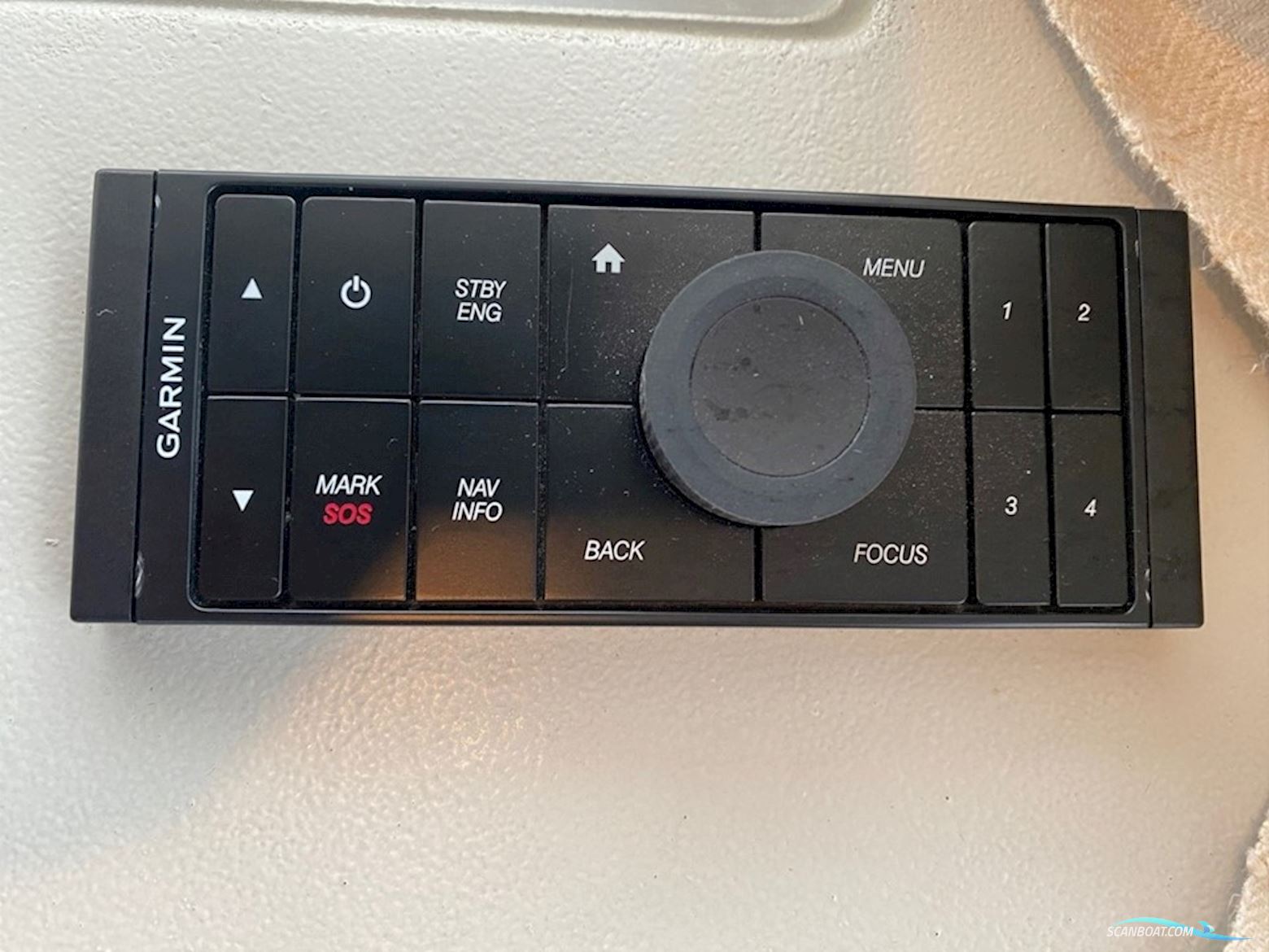 Nimbus 380 Commander