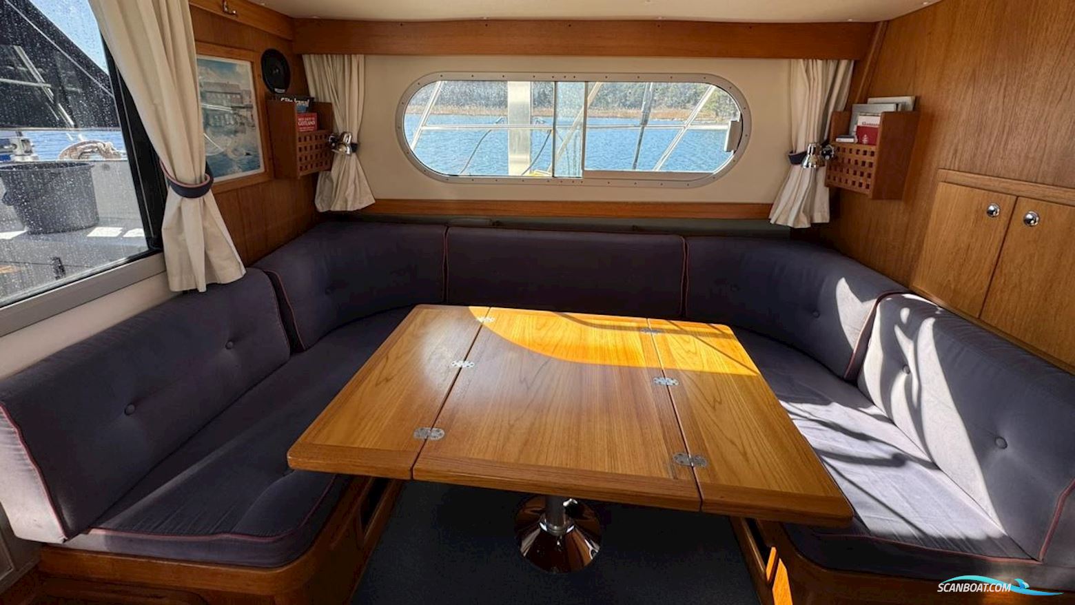 Nimbus 380 Commander