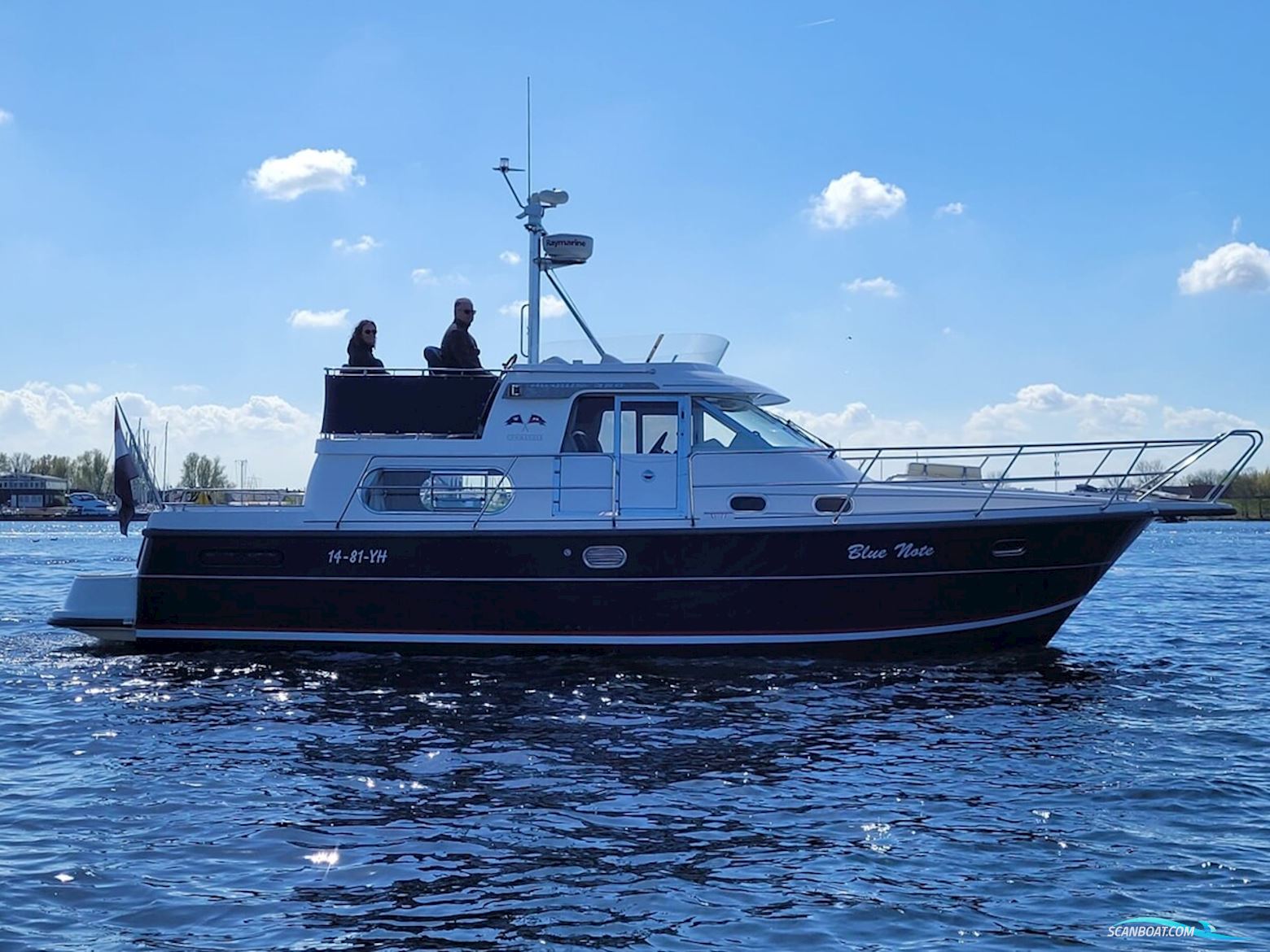 Nimbus 380 Commander