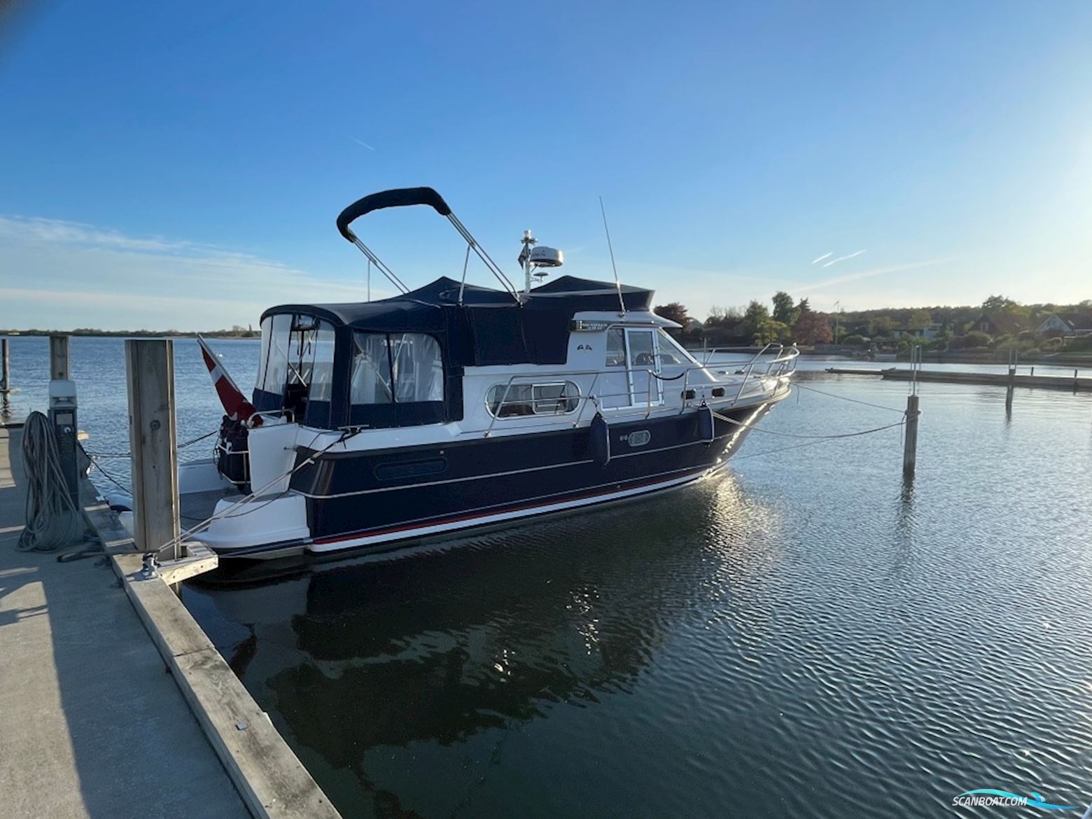 Nimbus 380 Commander Motorboot 2004, mit Volvo Penta KAMD43P motor, Dänemark