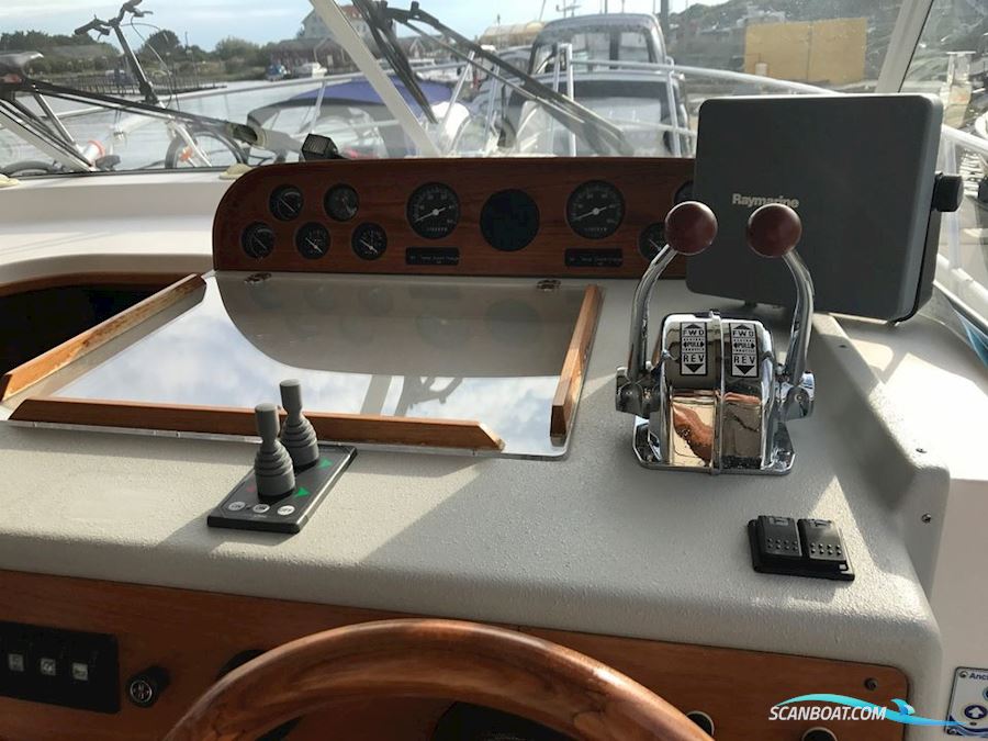 Nimbus 380 Commander