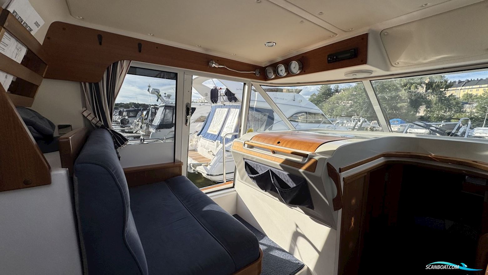 Nimbus 380 Commander