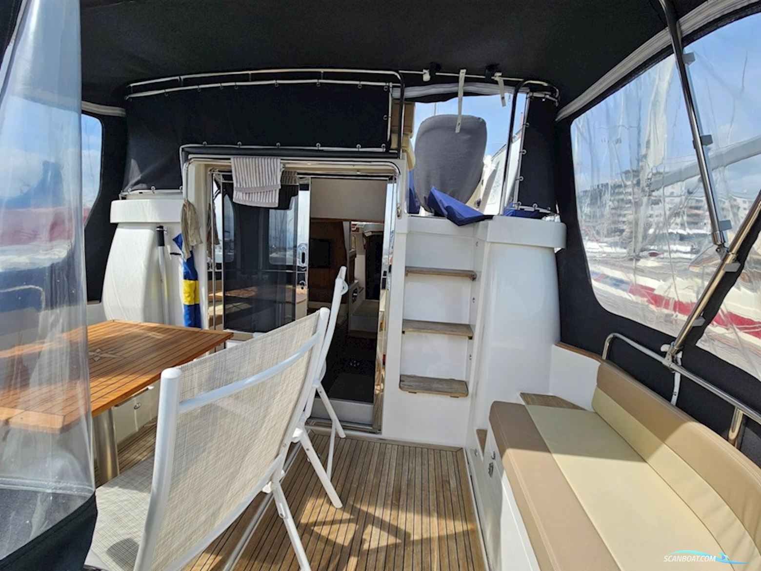 Nimbus 380 Commander