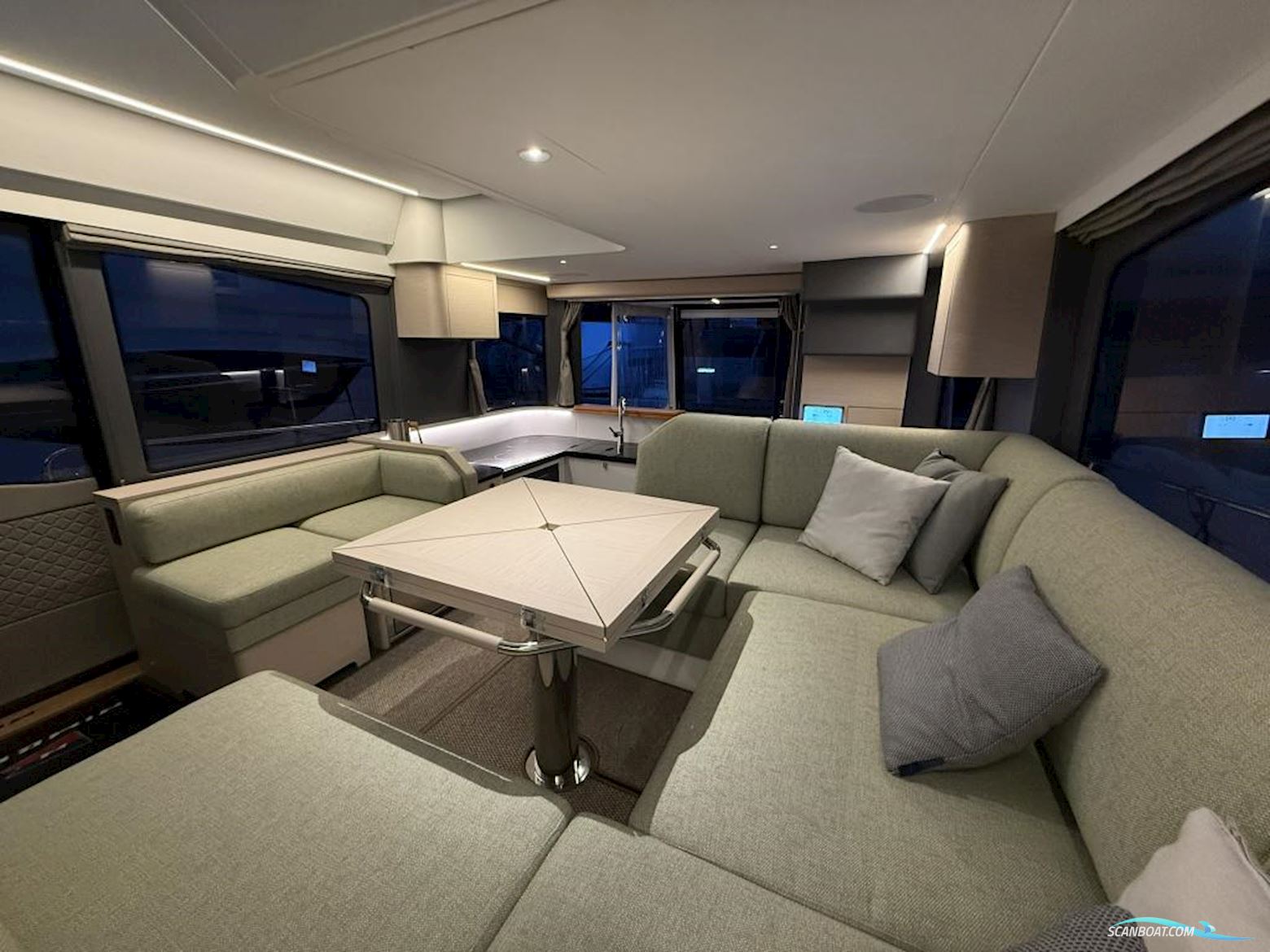 Nimbus 495 Flybridge