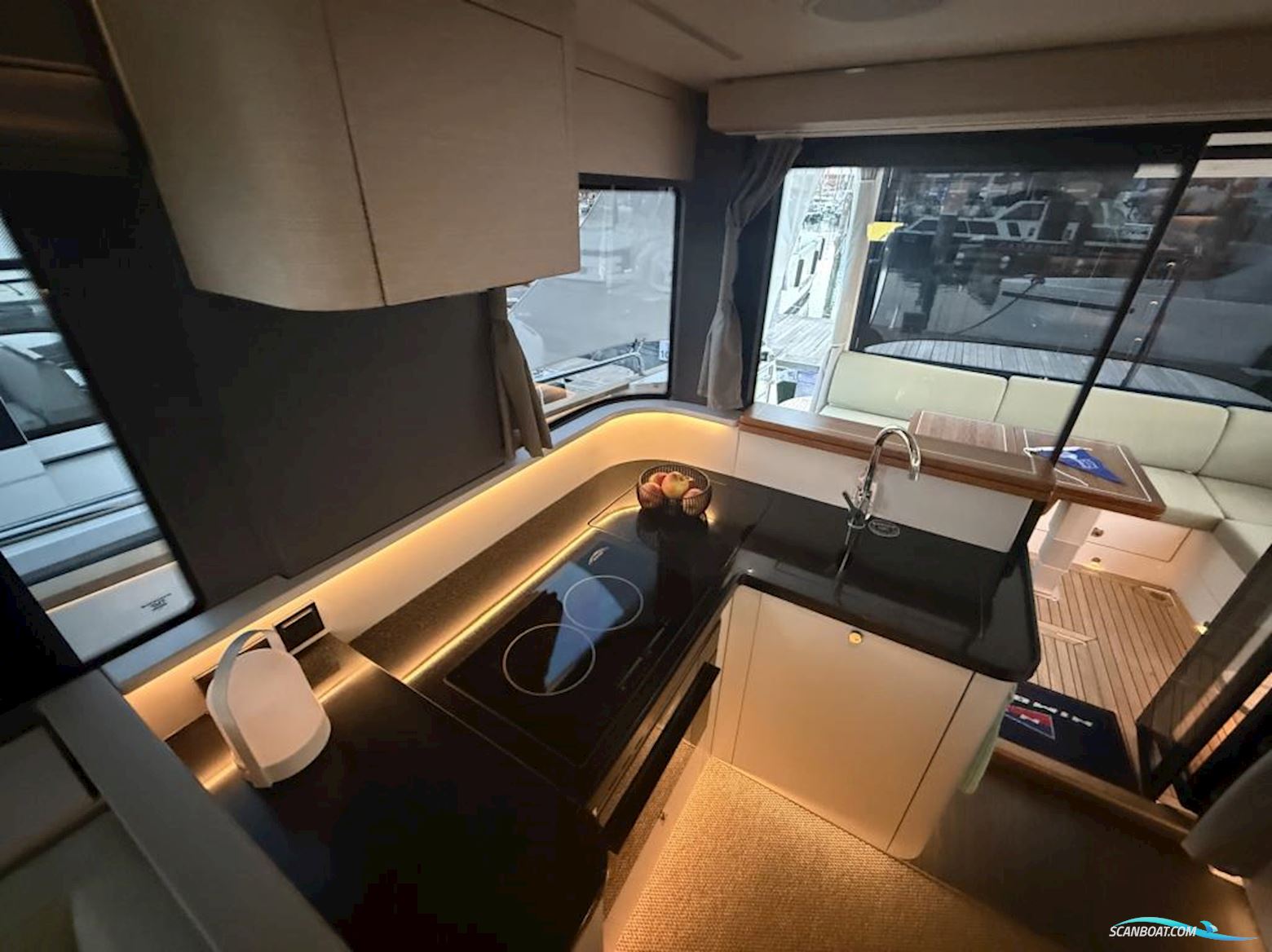 Nimbus 495 Flybridge