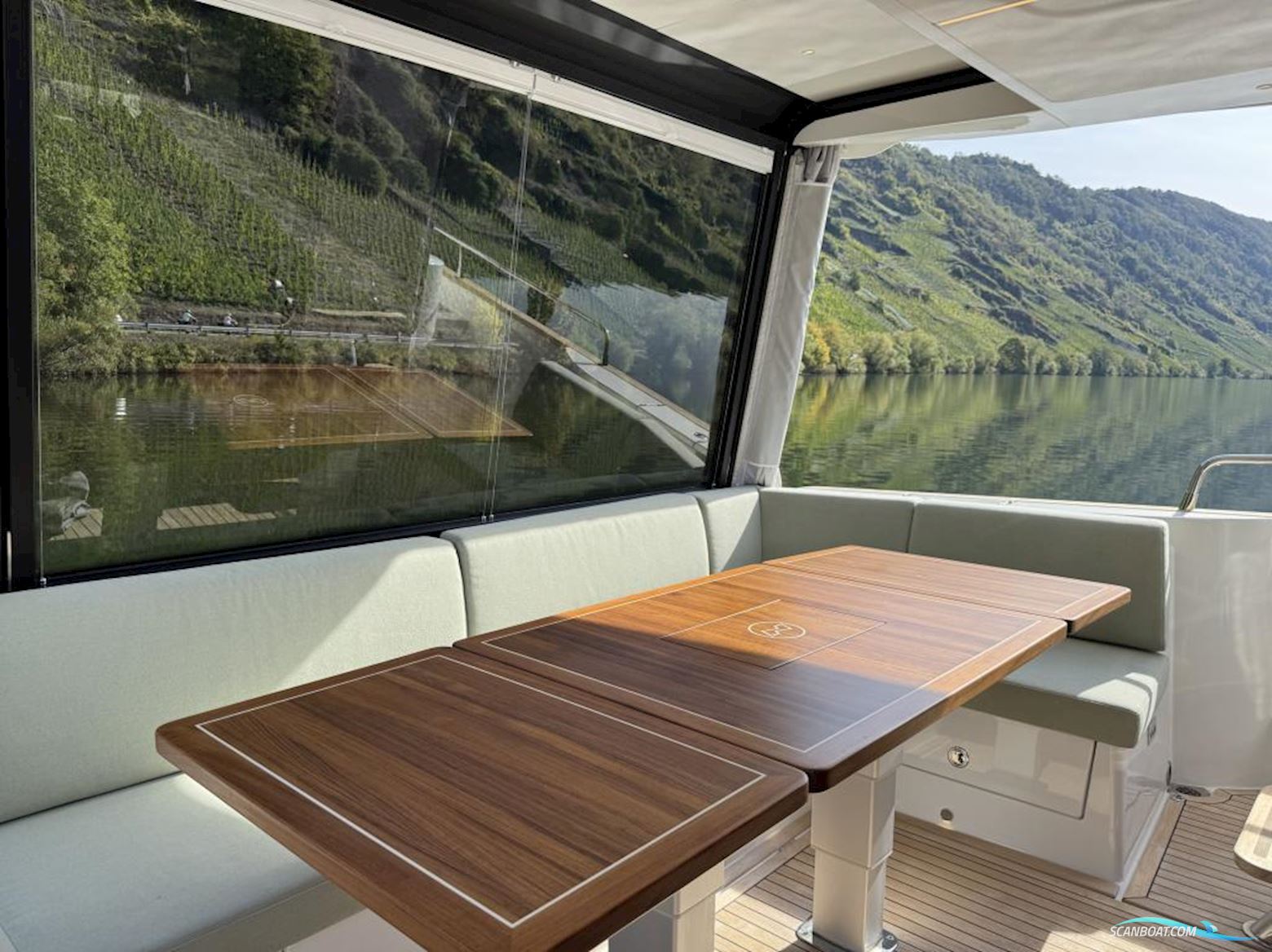 Nimbus 495 Flybridge