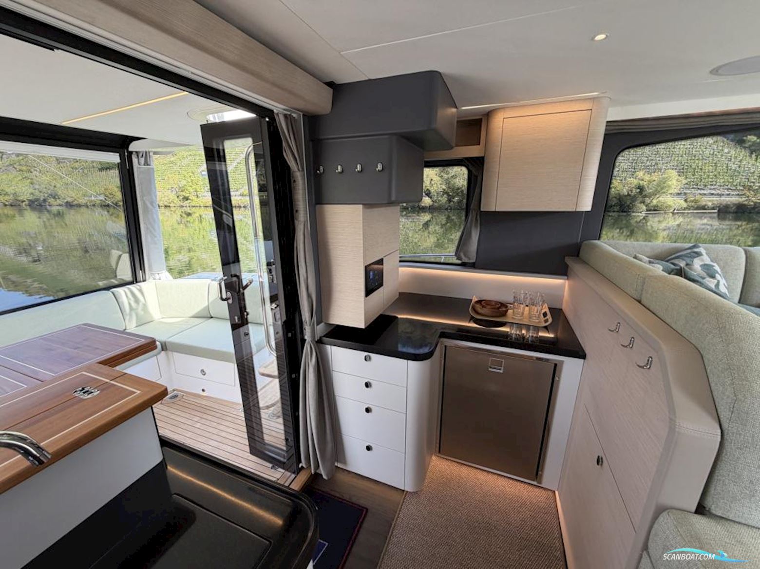 Nimbus 495 Flybridge