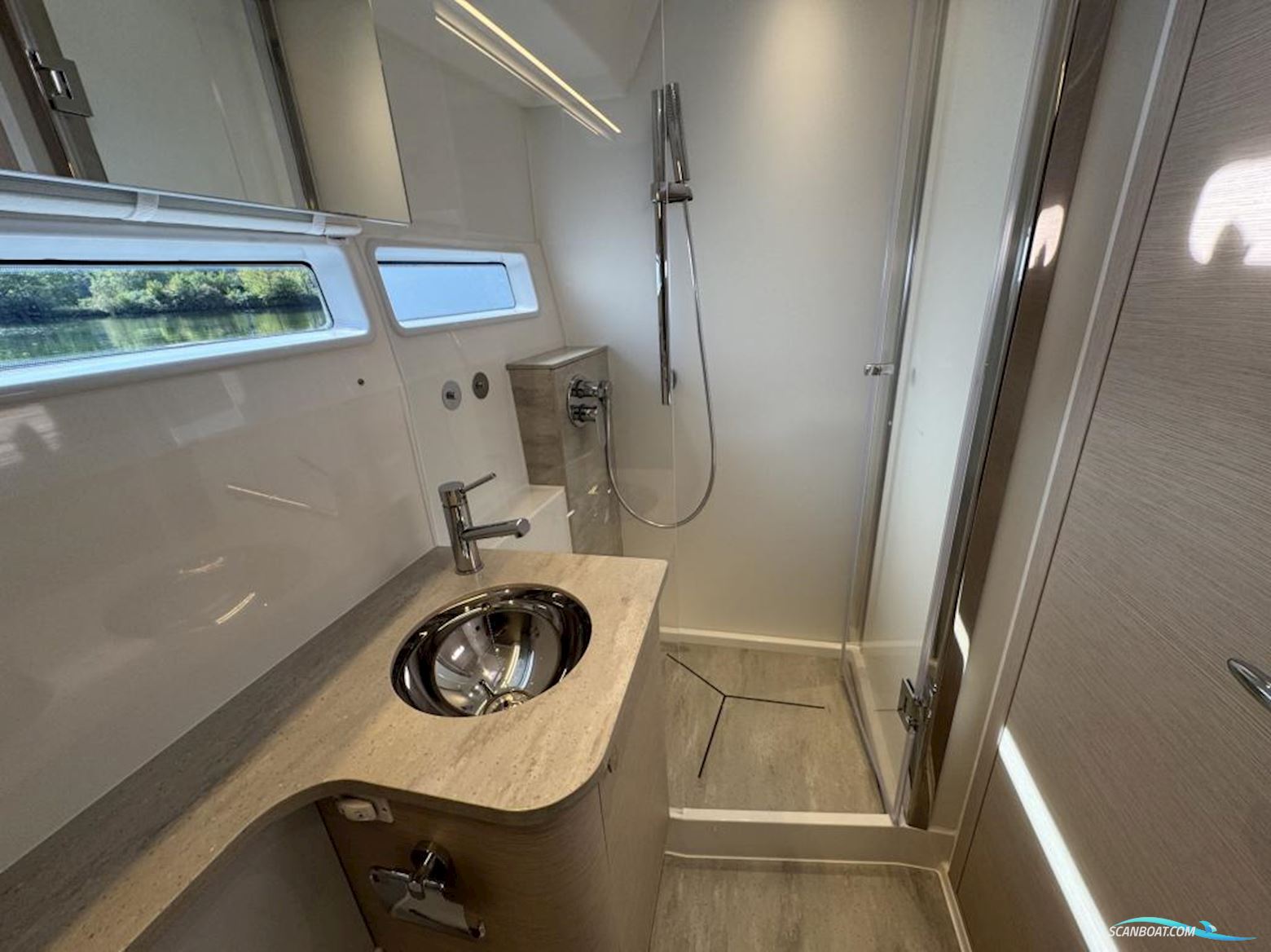 Nimbus 495 Flybridge