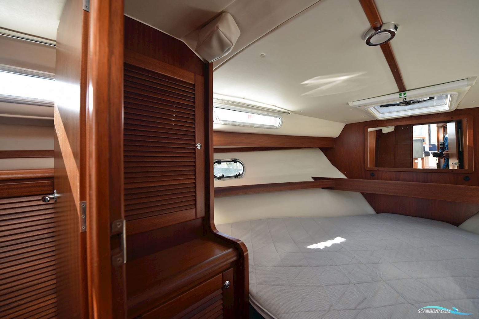 Nimbus Nimbus 320 Coupé