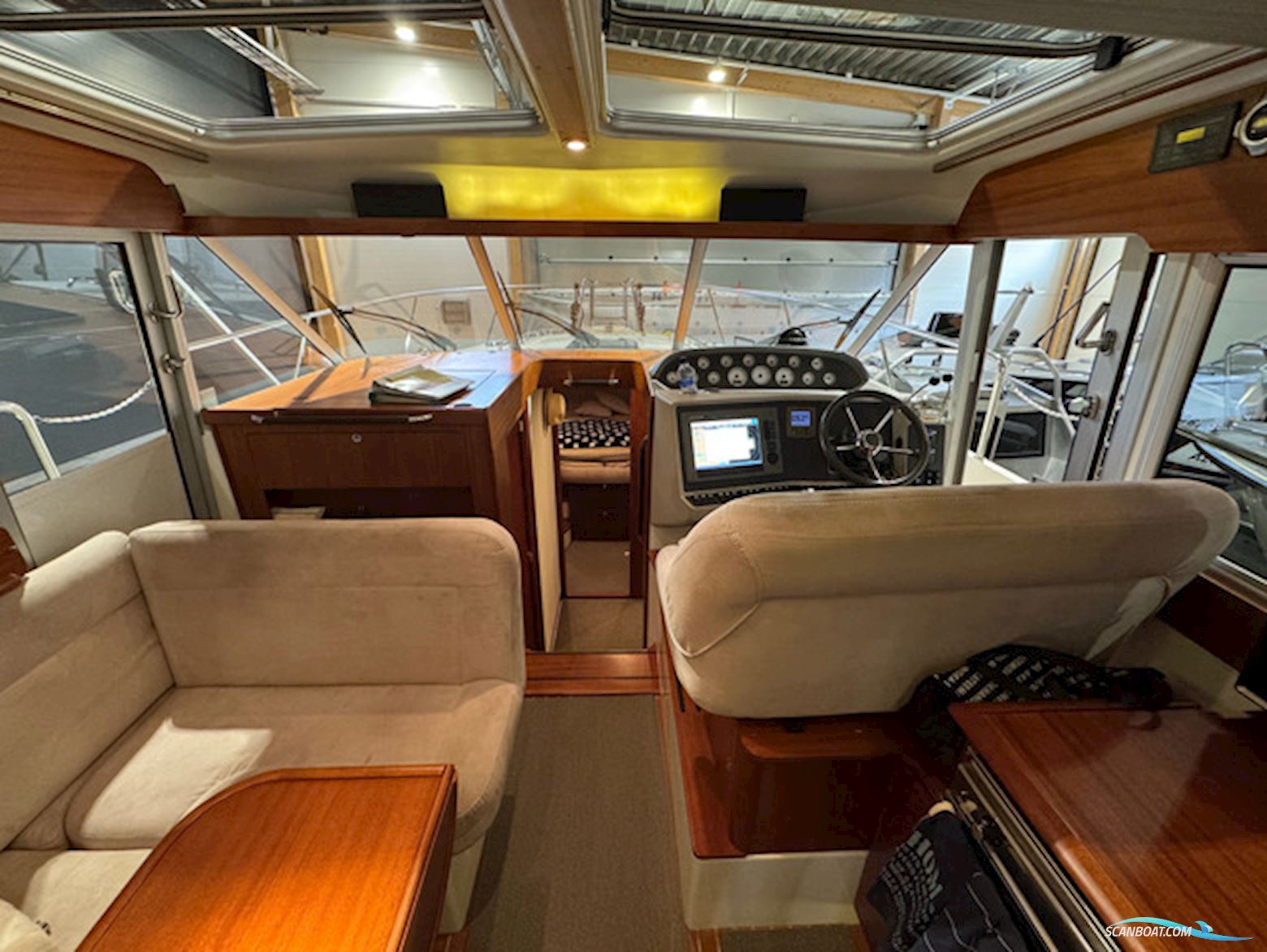 Nimbus Nova 43