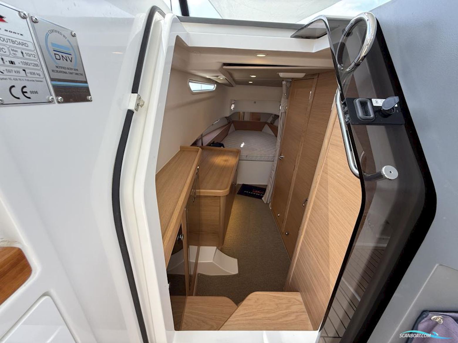 Nimbus T11 - Gyro, Lithiumpaket & Aircon