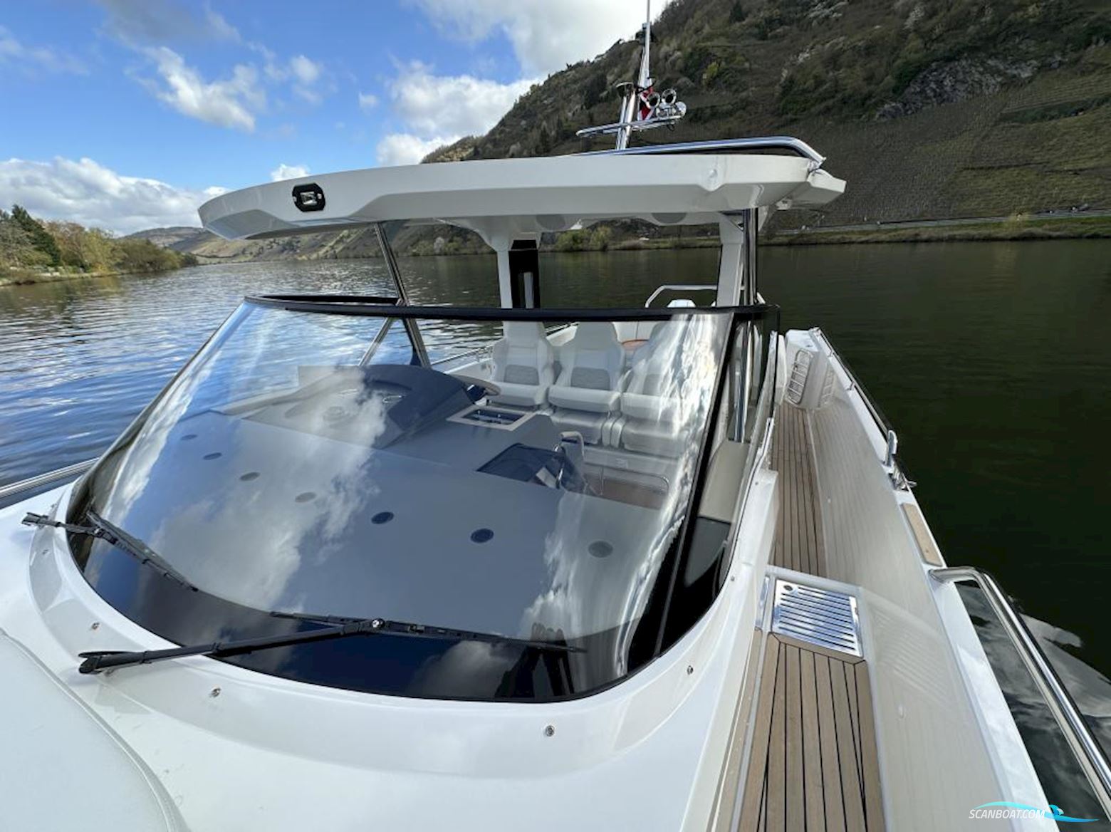 Nimbus T12