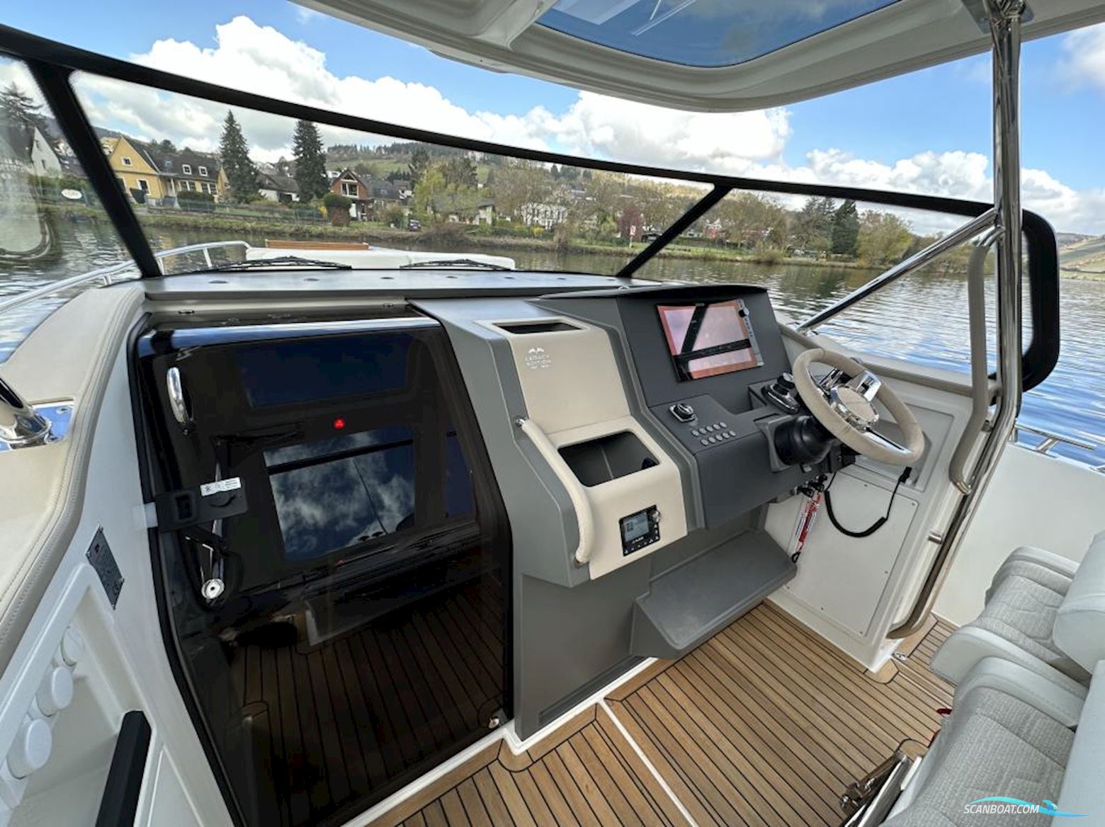 Nimbus T12