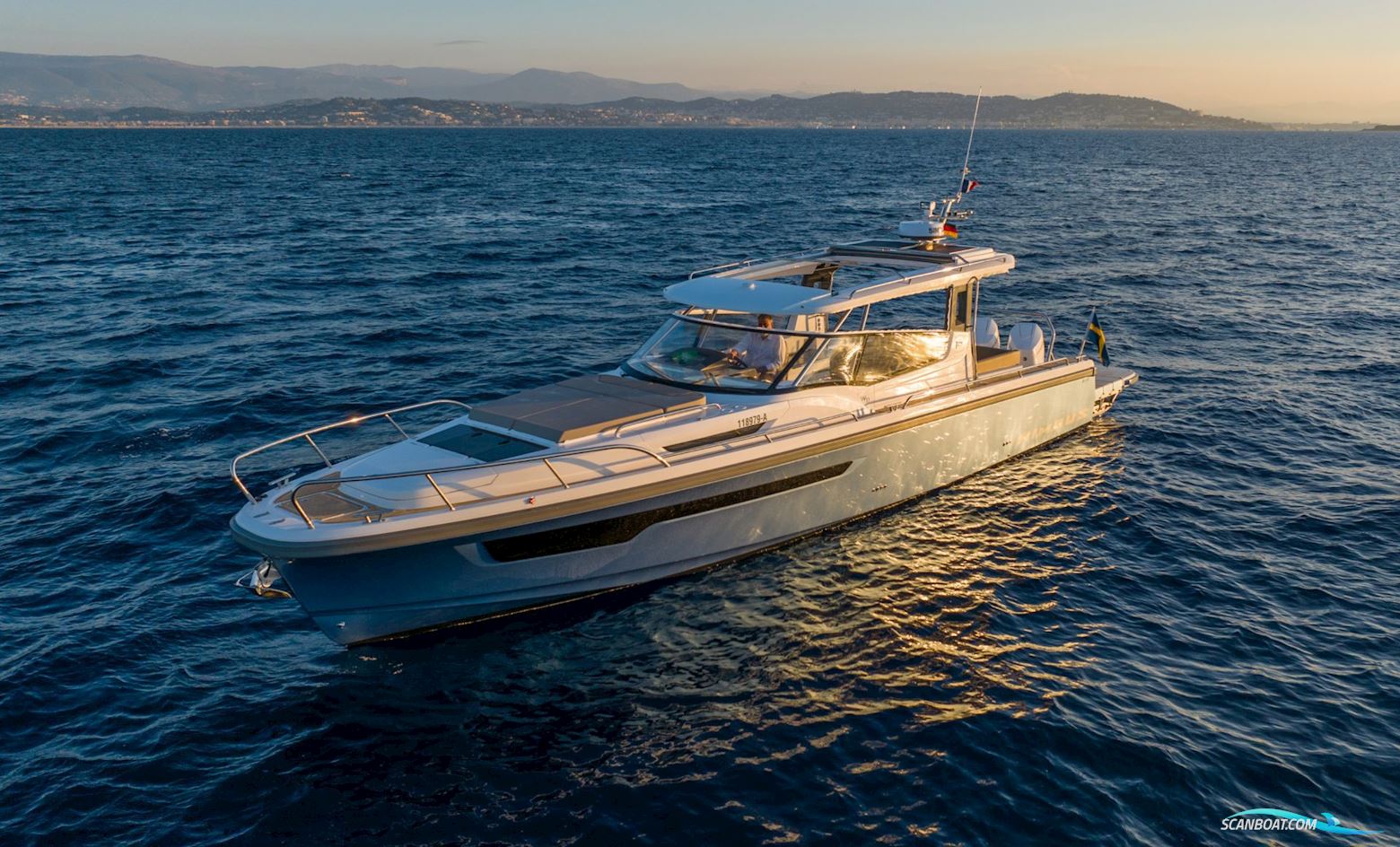 Nimbus W11 Motorboot 2025, mit 2 x Mercury Verado V8-300 Xxl motor, Dänemark