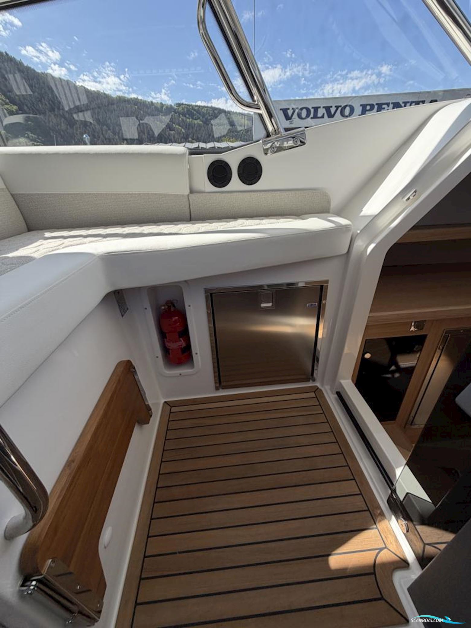 NIMBUS W11