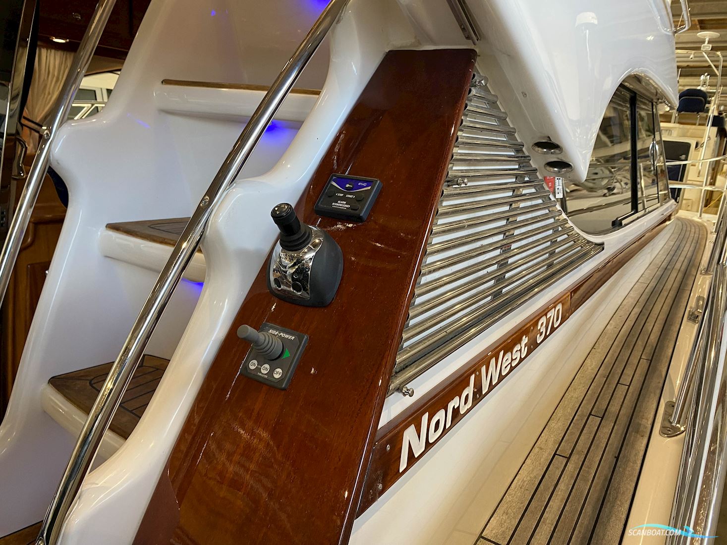 Nord West 370 Flybridge