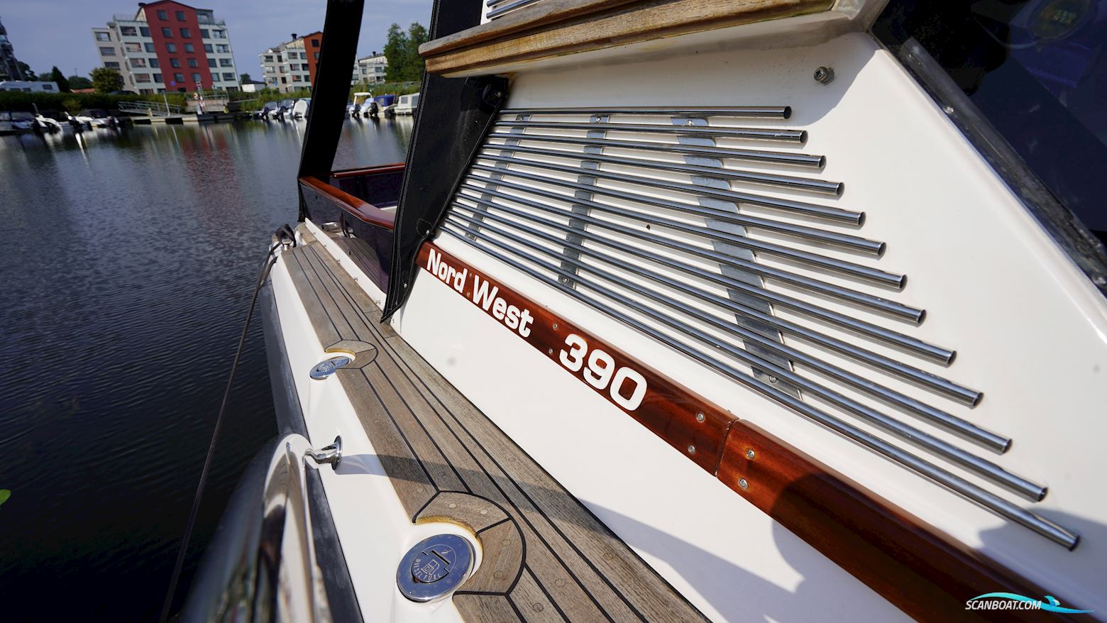 Nord West 390 Flybridge