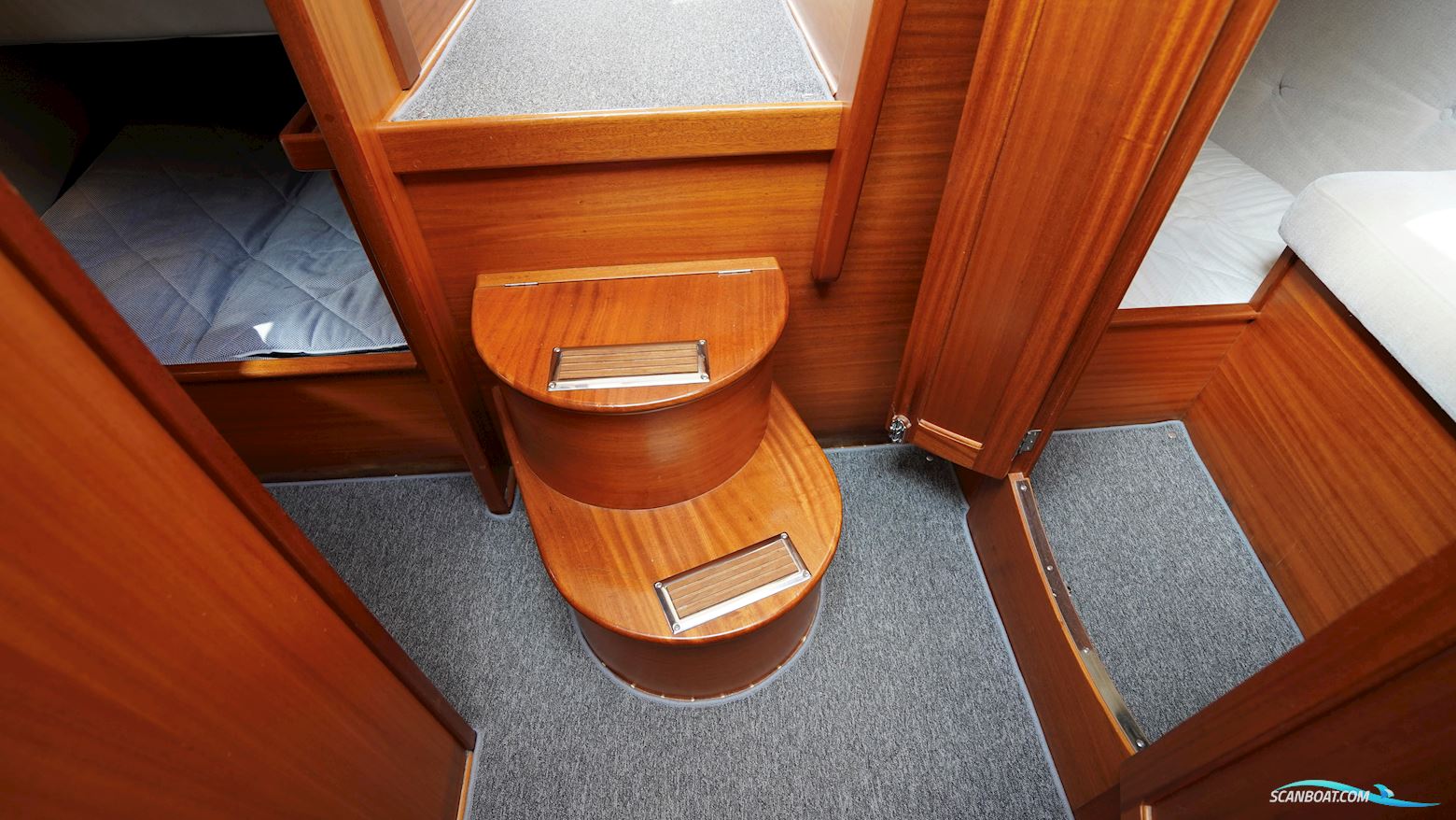 Nord West 390 Flybridge