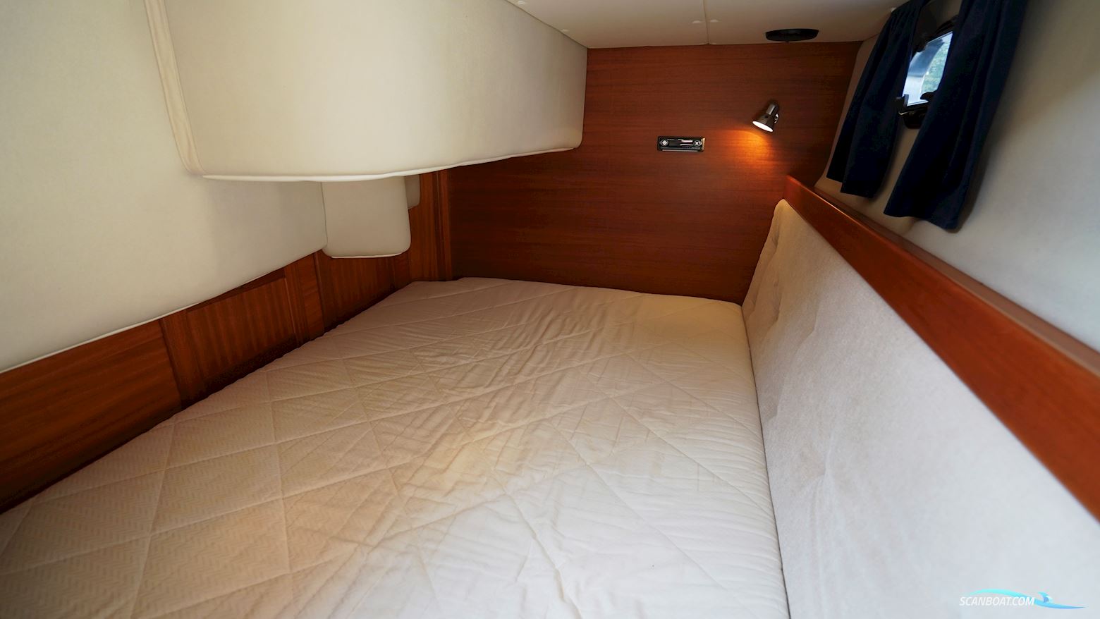 Nord West 390 Flybridge