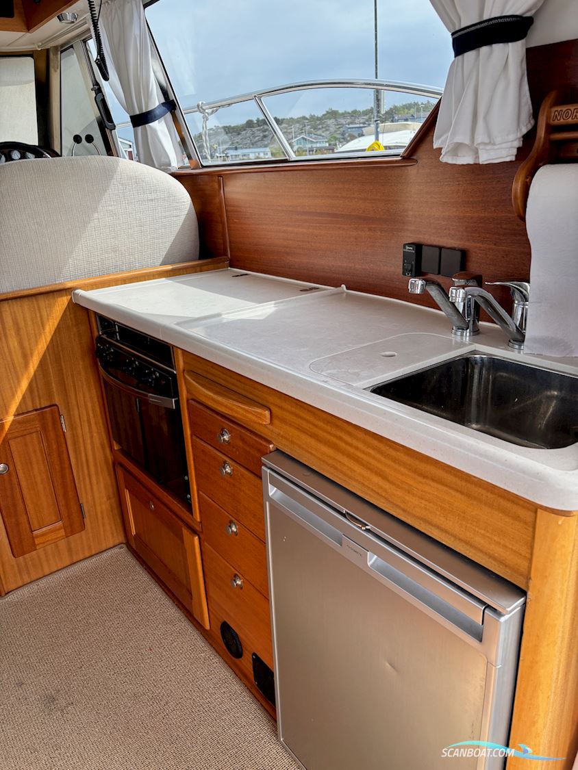 Nord West 390 Flybridge