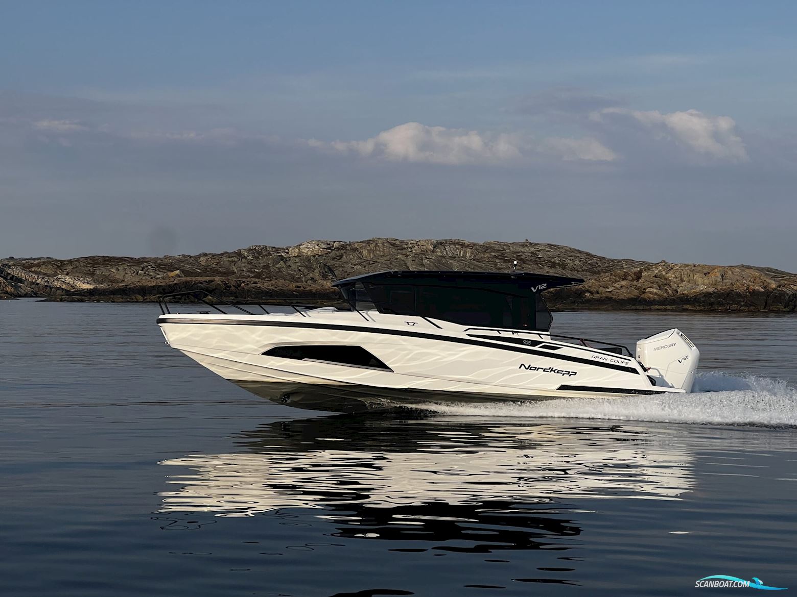 Nordkapp Coupe 905-V12 Motorboot 2024, mit Mercury V12-600hk motor, Sweden