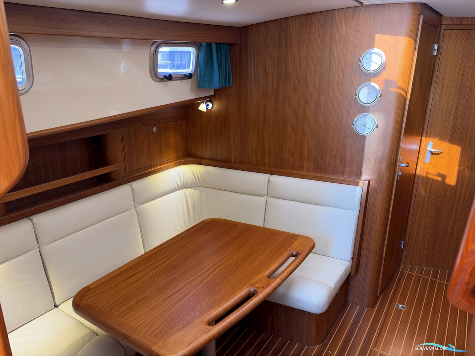 North-Line 37 Wheelhouse