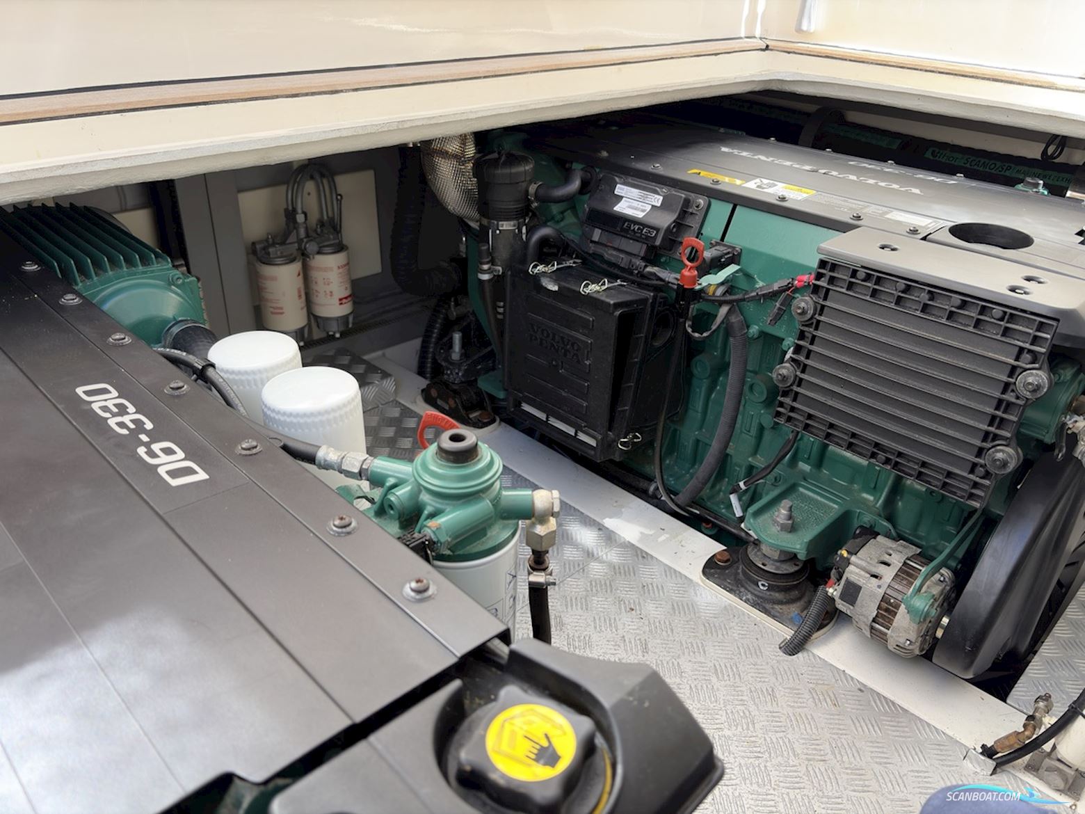 North-Line 37 Wheelhouse