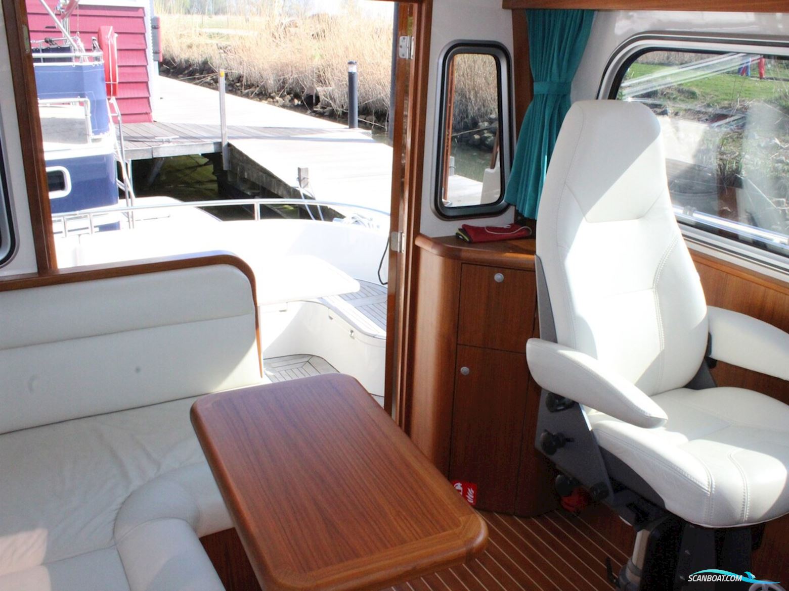 North-Line 37 Wheelhouse