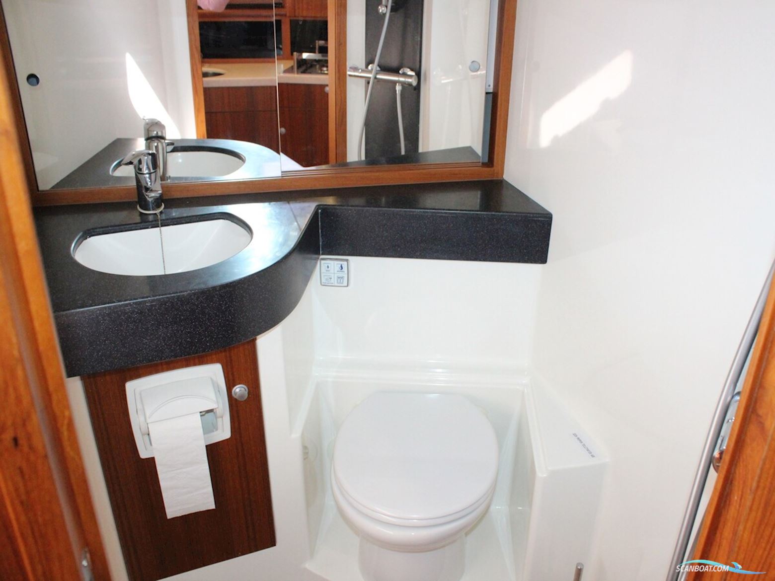 North-Line 37 Wheelhouse
