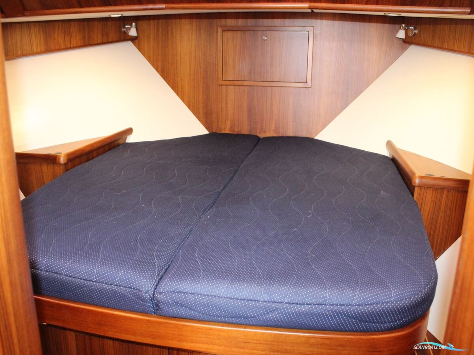 North-Line 37 Wheelhouse