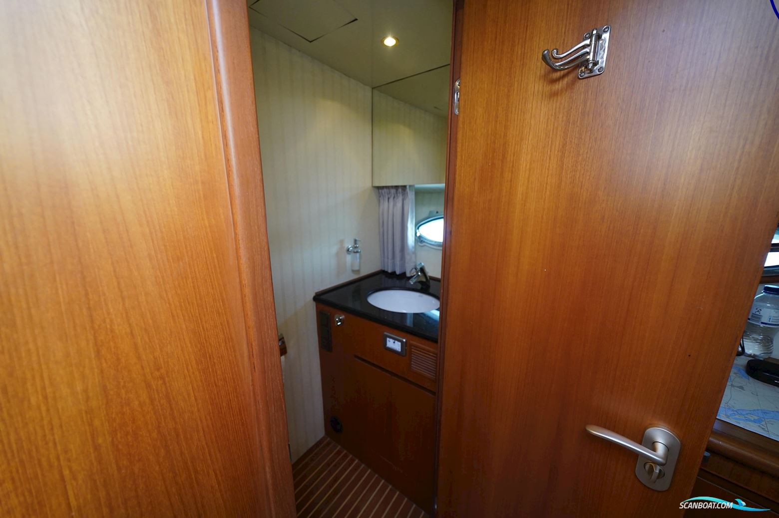 Ocean Alexander Altus 42