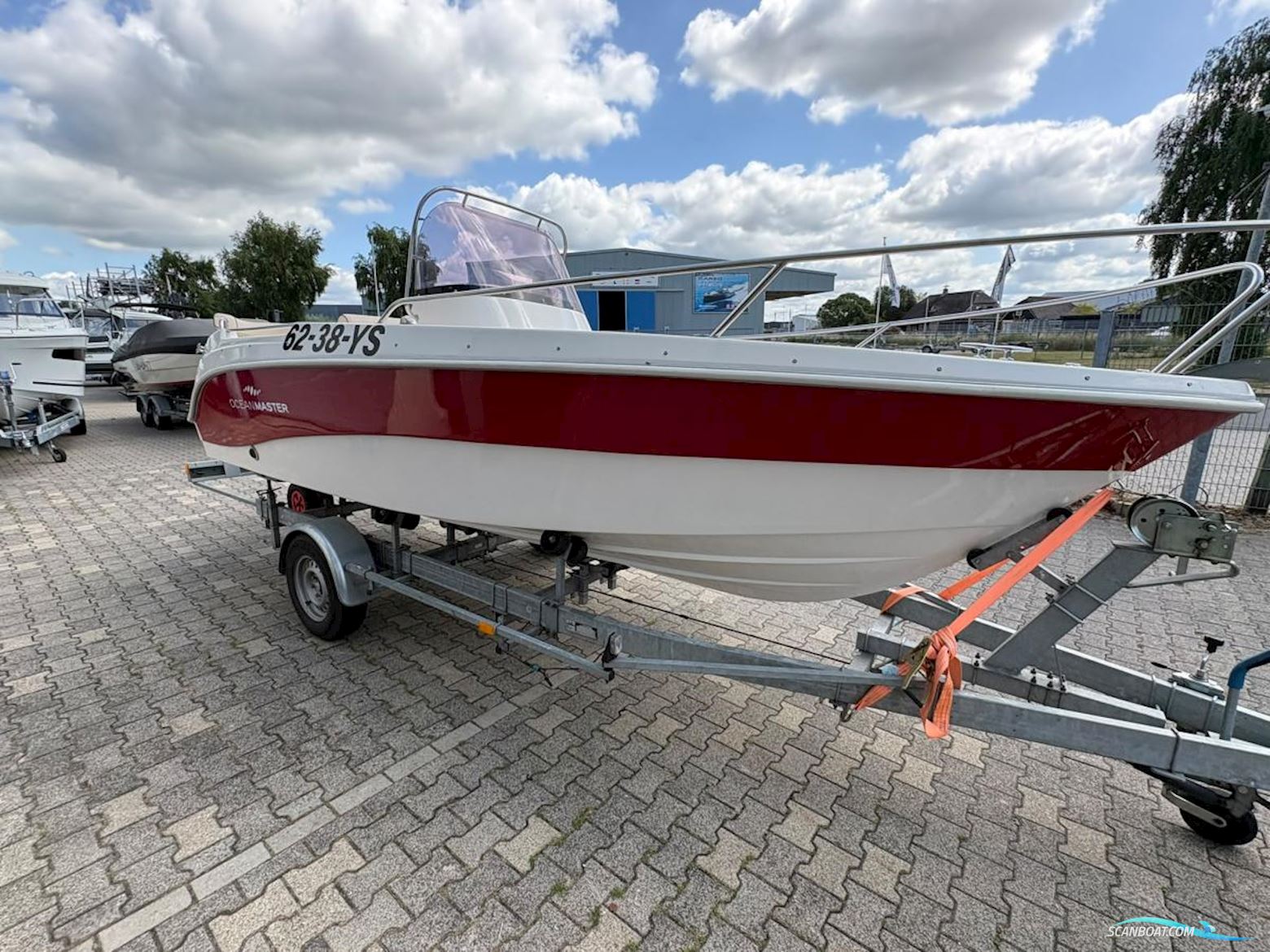 Ocean Master 550 Center Console