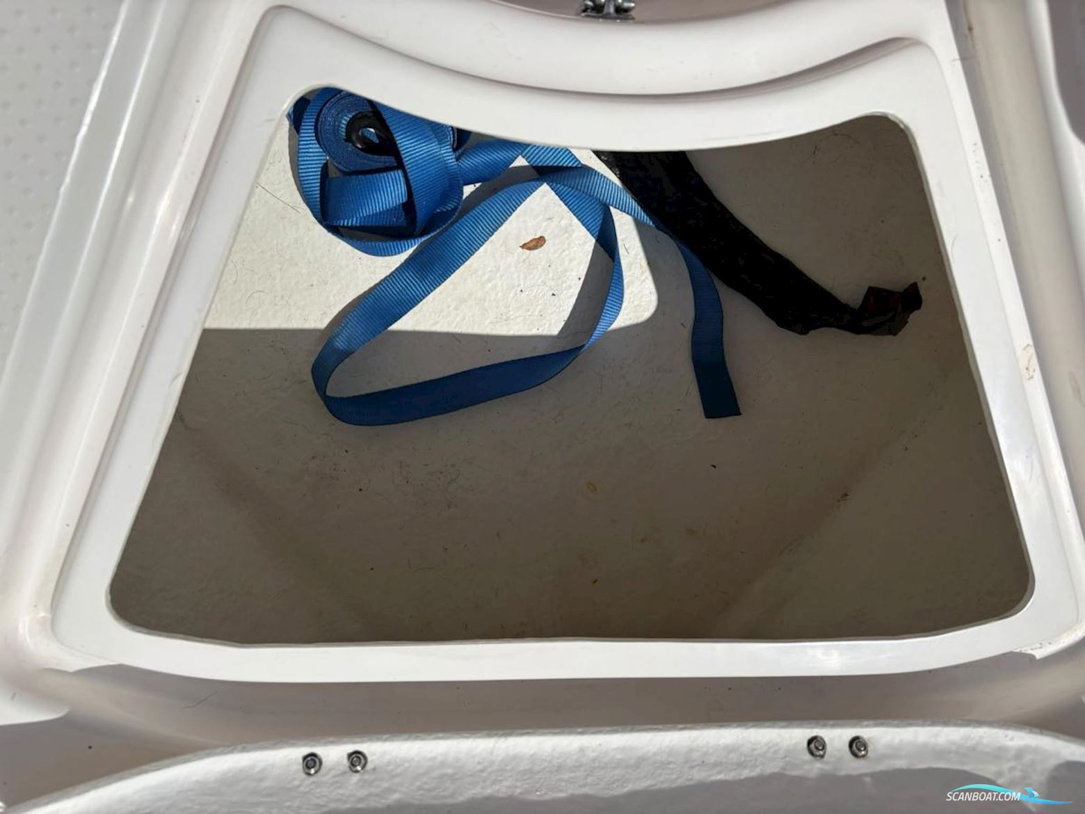 Ocean Master 550 Center Console