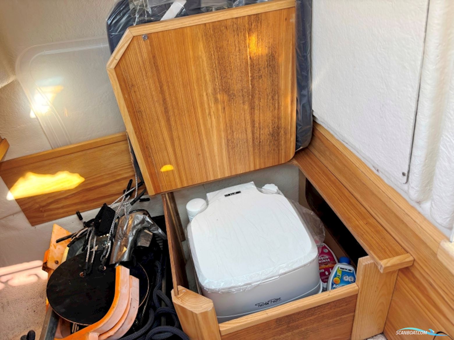 Oceanmaster 720 WA Styrepultsbåd m. kabine