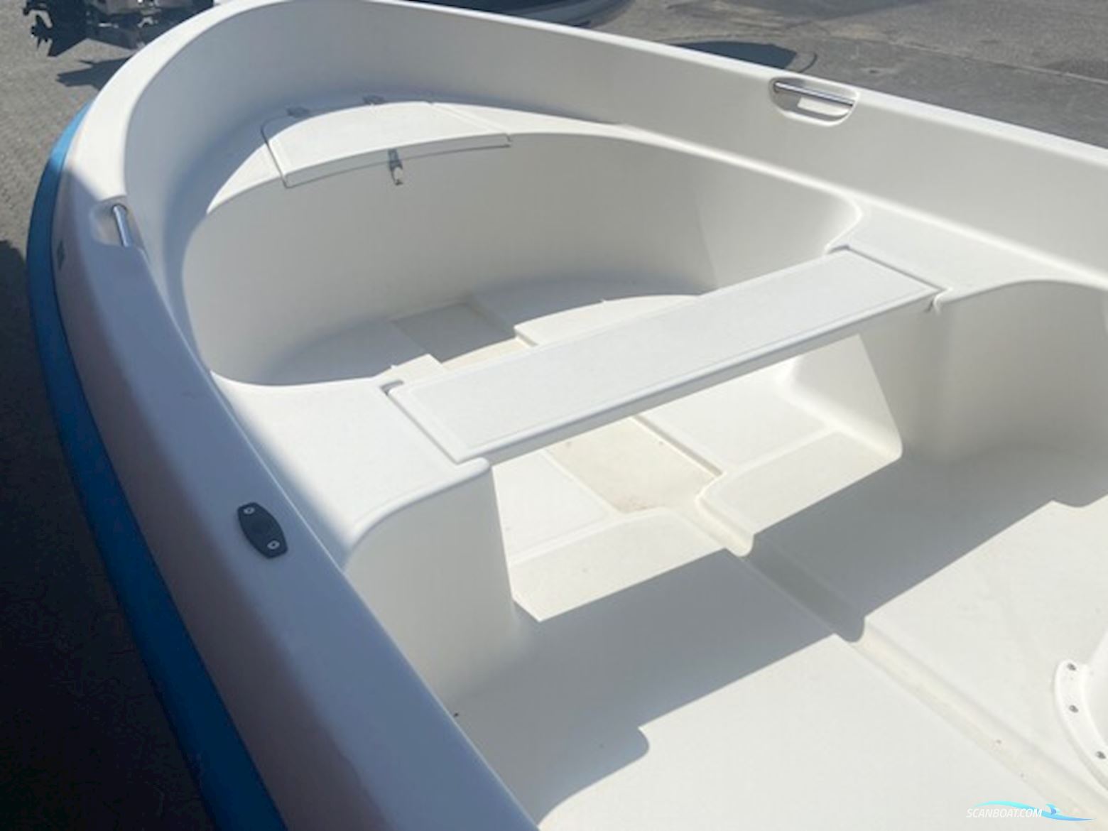 Ørnvik 410 m/Mercury 25 hk 2-takt og Variant trailer