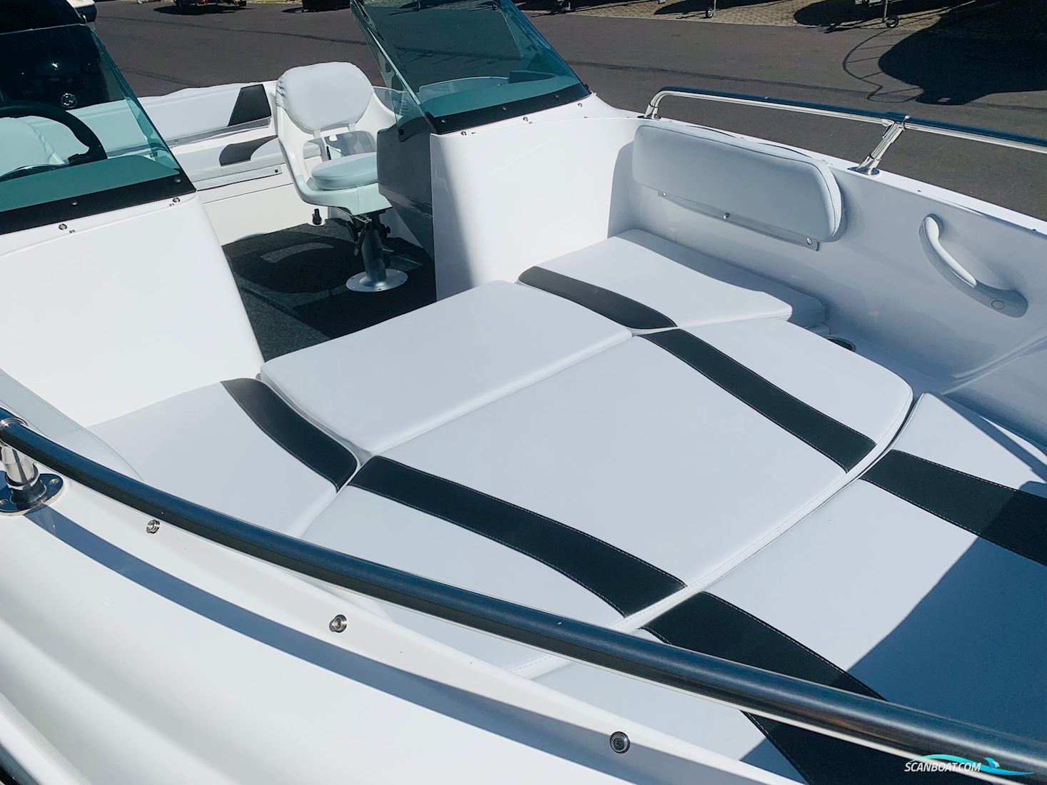 Olympic 520 Bowrider